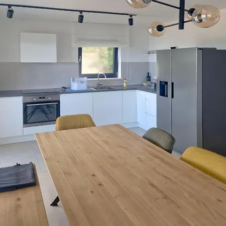 Casa An Sea-view Retreat With Panoramic Pool Zagorje