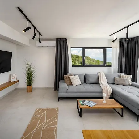 Dom wakacyjny Casa An Sea-view Retreat With Panoramic Pool