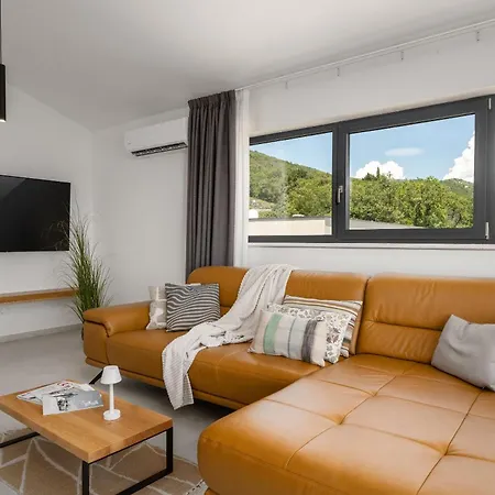 Feriehus Casa An Sea-view Retreat With Panoramic Pool Zagorje